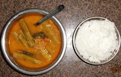 rice served with murunga-curry