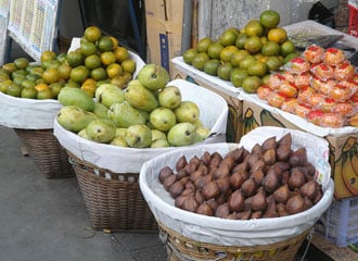 snake fruits in a market