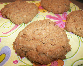oatmeal-almond-cookies