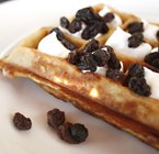 waffles with raisin